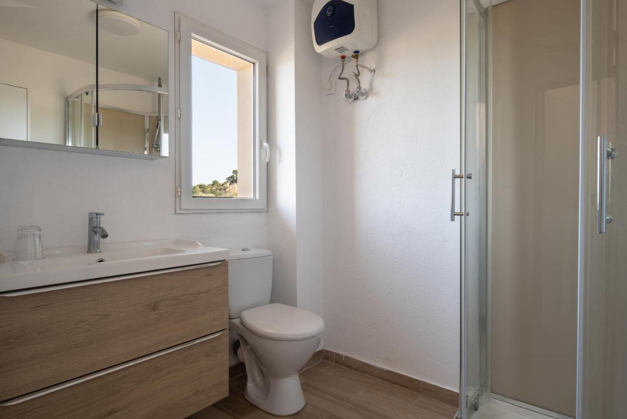 Les Oliviers - Studios & Apartments Вурвуру Экстерьер фото